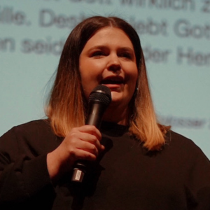 Speaker - Sabrina Buss